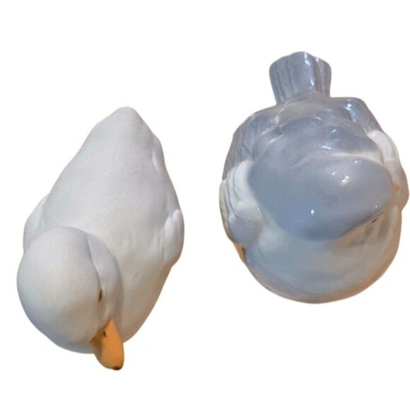 Kaiser Porcelain White Duck Figurine & Puffy Porcelain Bird - Picture 8 of 16